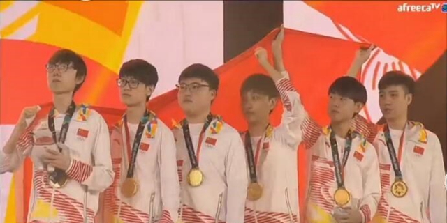 《英雄聯盟》中國隊亞運會奪冠，CCTV5特別夸獎Uzi