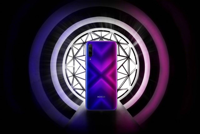榮耀9X即將正式發布：后置三攝，升降設計，或將采用側邊指紋！